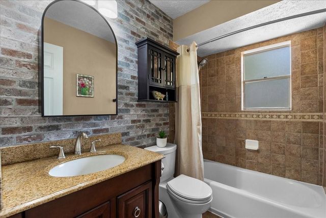 749 County Road 444, Dayton, TX 77535