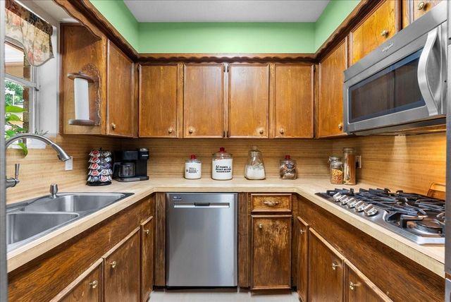 749 County Road 444, Dayton, TX 77535