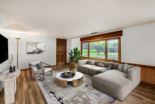 405 Baldwin Avenue, Waukegan, IL 60085