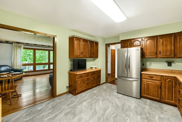 405 Baldwin Avenue, Waukegan, IL 60085