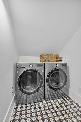 409 N Oak St, Springfield, TN 37172