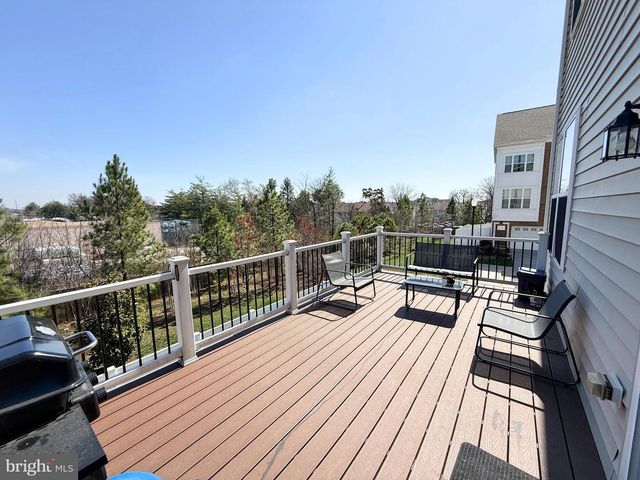 7437 CEDARWOOD GROVE LN, Manassas, VA 20109