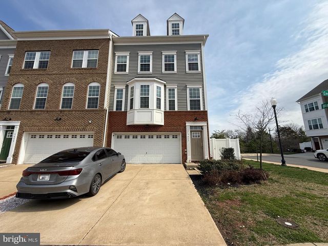 7437 CEDARWOOD GROVE LN, Manassas, VA 20109