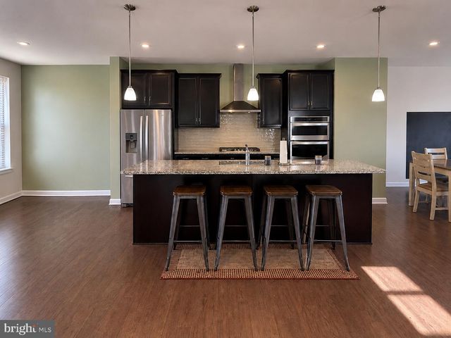 7437 CEDARWOOD GROVE LN, Manassas, VA 20109