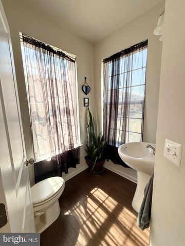 7437 CEDARWOOD GROVE LN, Manassas, VA 20109
