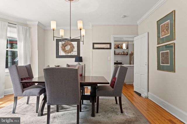1106 COUNTY LINE RD, Bryn Mawr, PA 19010