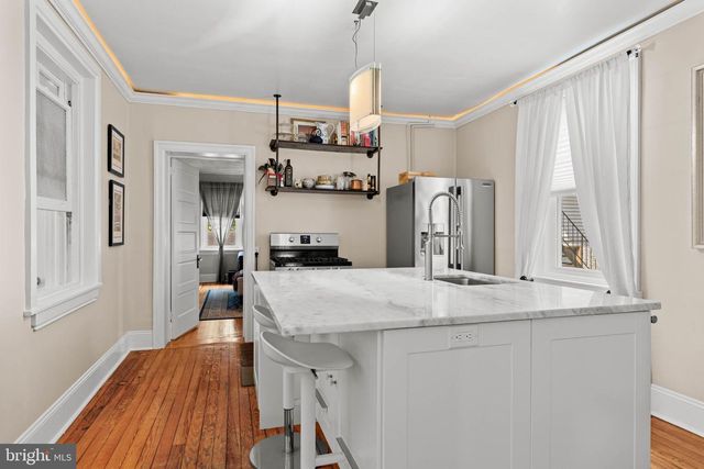 1106 COUNTY LINE RD, Bryn Mawr, PA 19010