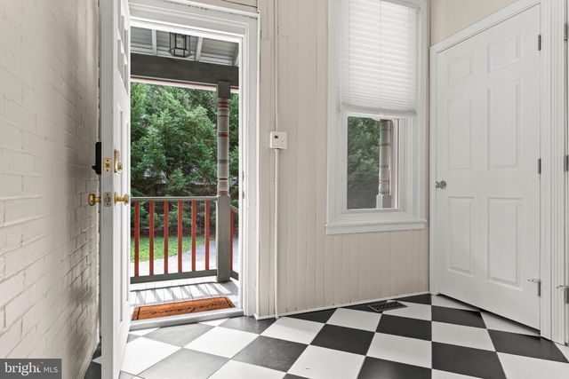 1106 COUNTY LINE RD, Bryn Mawr, PA 19010