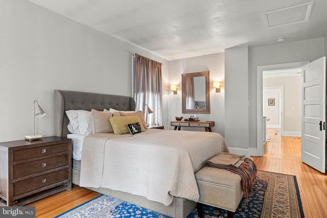 1106 COUNTY LINE RD, Bryn Mawr, PA 19010