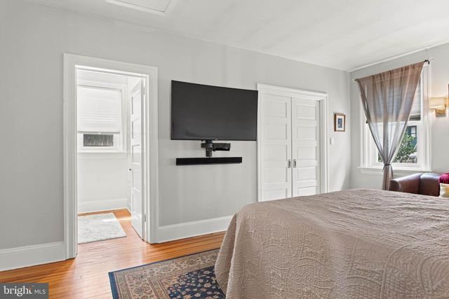 1106 COUNTY LINE RD, Bryn Mawr, PA 19010
