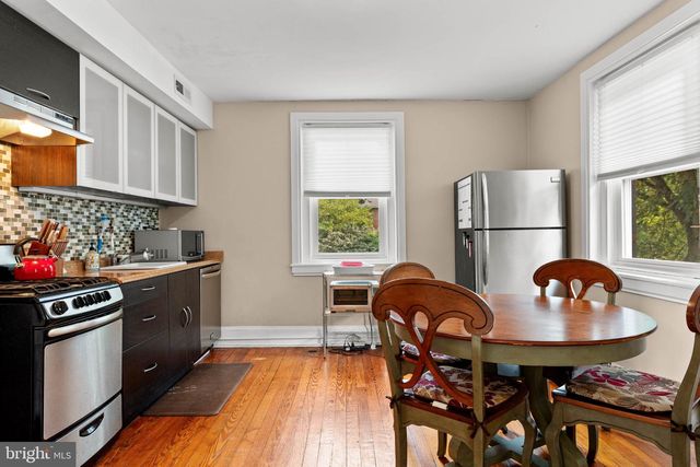 1106 COUNTY LINE RD, Bryn Mawr, PA 19010