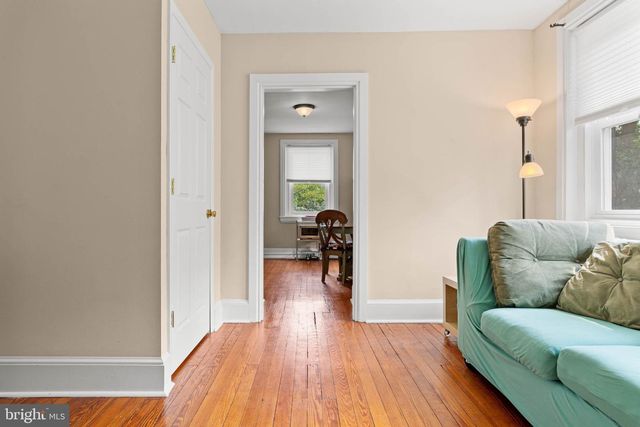 1106 COUNTY LINE RD, Bryn Mawr, PA 19010