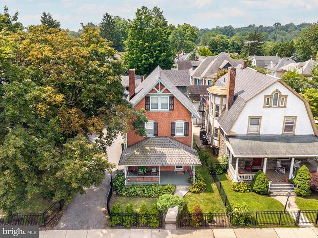 1106 COUNTY LINE RD, Bryn Mawr, PA 19010