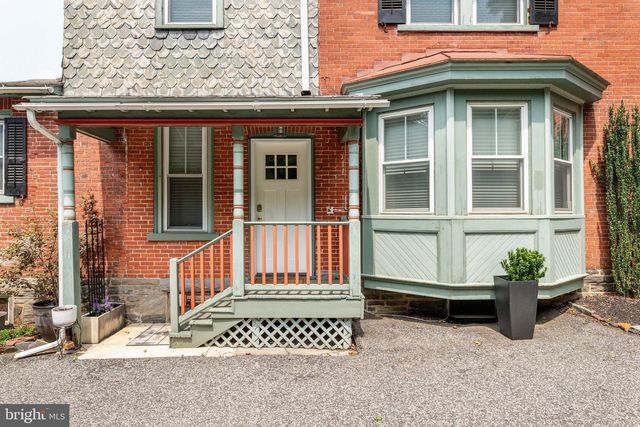 1106 COUNTY LINE RD, Bryn Mawr, PA 19010