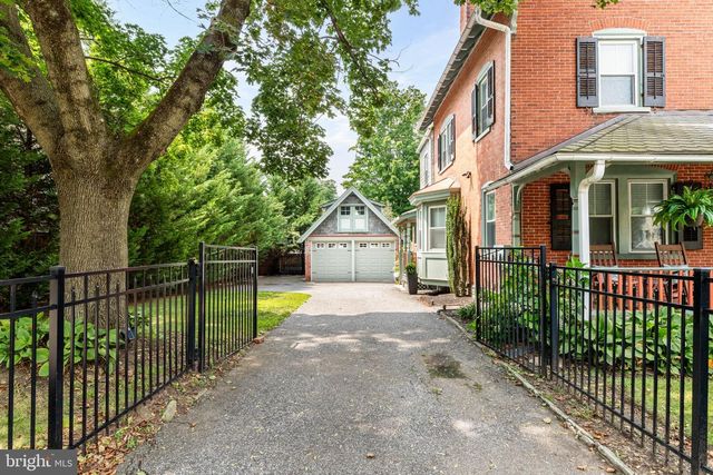 1106 COUNTY LINE RD, Bryn Mawr, PA 19010