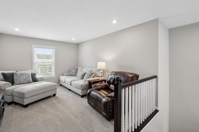 6051 Lavender Fields, Grove City, OH 43123