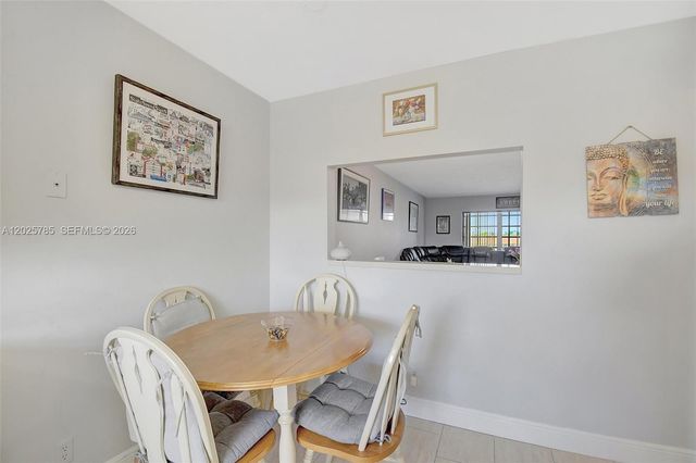 10145 Sunrise Lakes Blvd 403, Sunrise, FL 33322