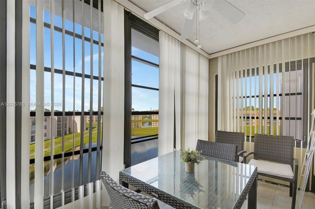 10145 Sunrise Lakes Blvd 403, Sunrise, FL 33322