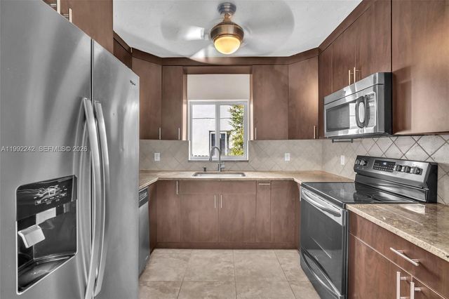 2537 SW 15th St, Miami, FL 33145