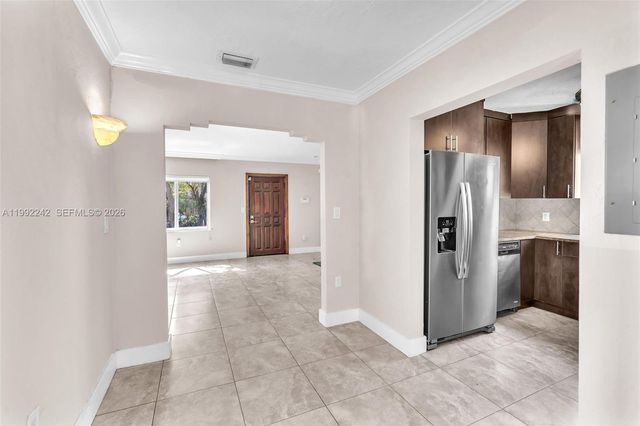 2537 SW 15th St, Miami, FL 33145