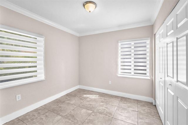 2537 SW 15th St, Miami, FL 33145