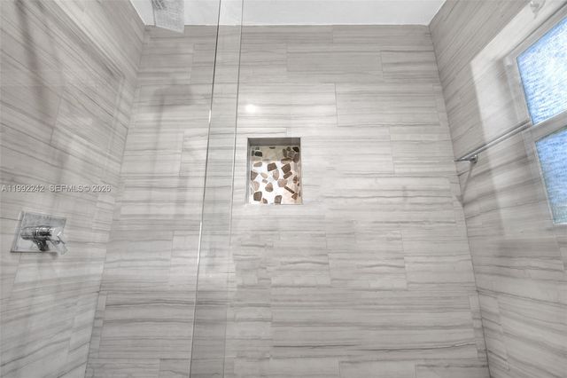 2537 SW 15th St, Miami, FL 33145