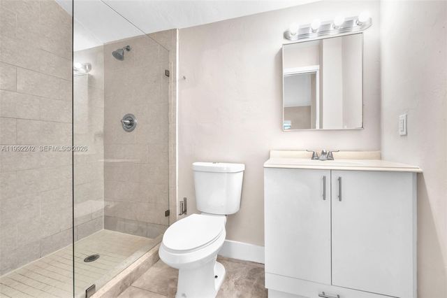 2537 SW 15th St, Miami, FL 33145