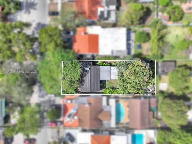 2537 SW 15th St, Miami, FL 33145