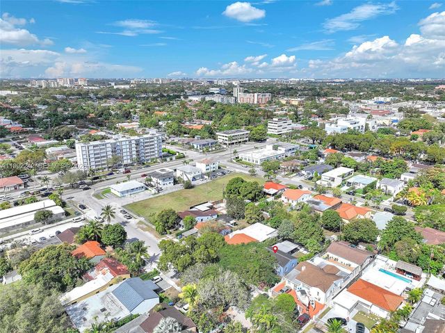 2537 SW 15th St, Miami, FL 33145