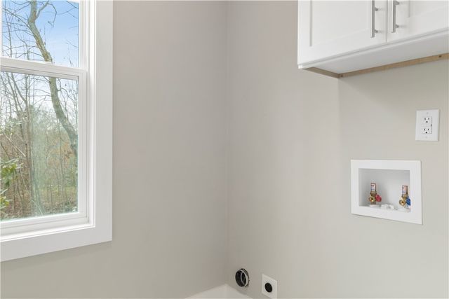 221 Cub Cove Drive, Walhalla, SC 29691