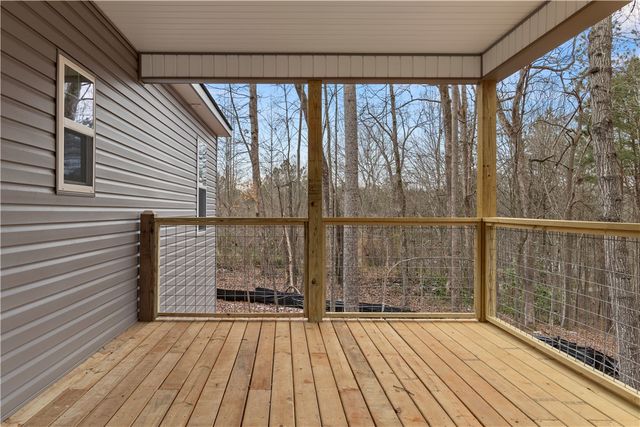 221 Cub Cove Drive, Walhalla, SC 29691