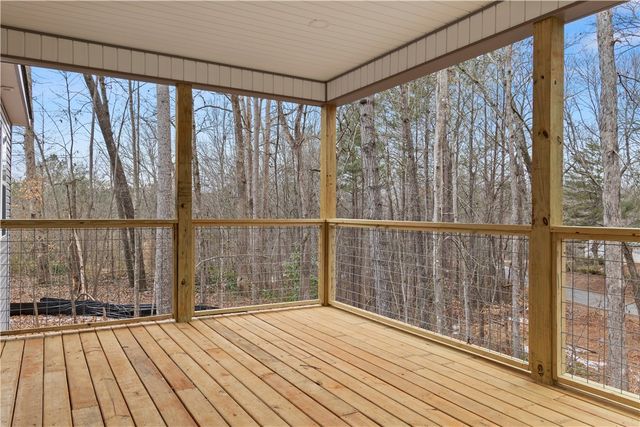 221 Cub Cove Drive, Walhalla, SC 29691