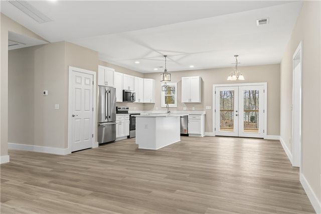 221 Cub Cove Drive, Walhalla, SC 29691