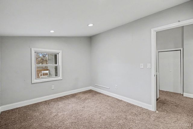 5708 Carothers, Cincinnati, OH 45227