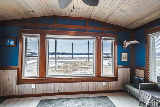 107 Hacker Street, Buffalo, IA 52726