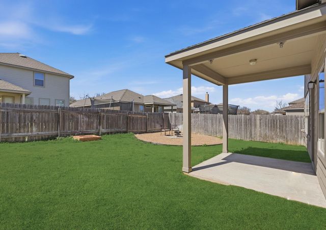 104 Golden Eagle LN, Leander, TX 78641