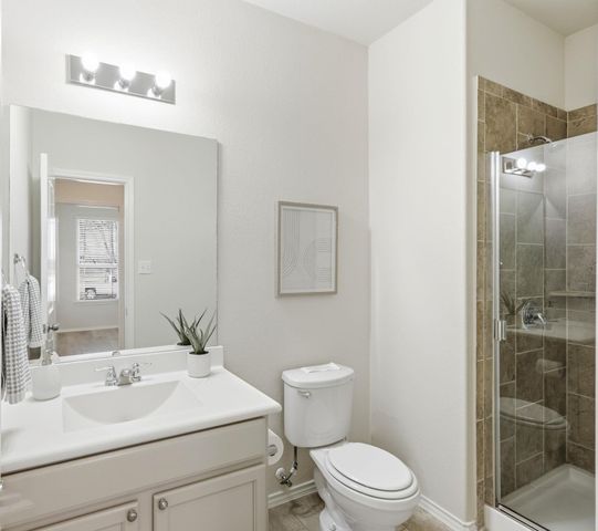 104 Golden Eagle LN, Leander, TX 78641