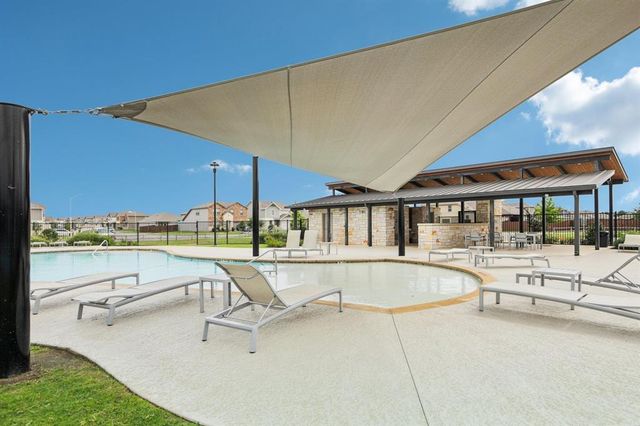 104 Golden Eagle LN, Leander, TX 78641