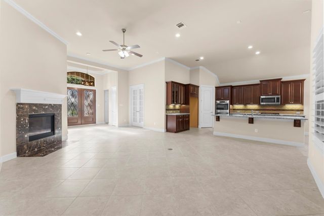 8 S Elderberry Trail, Montgomery, TX 77316