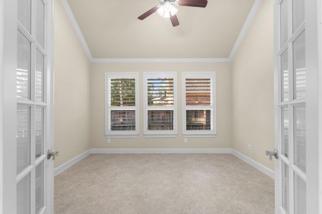 8 S Elderberry Trail, Montgomery, TX 77316