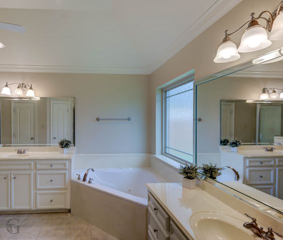 5062 Longstreet Place, Bossier City, LA 71112