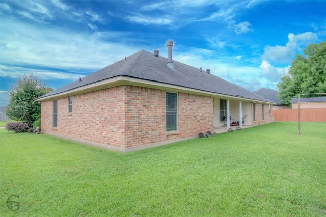 5062 Longstreet Place, Bossier City, LA 71112