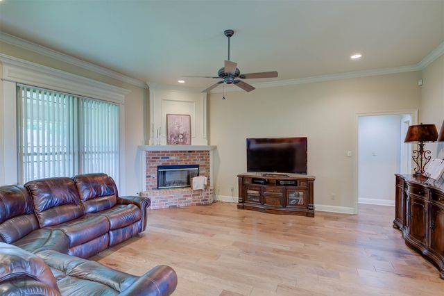 5062 Longstreet Place, Bossier City, LA 71112