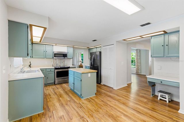 1304 TREETOP DRIVE, Palm Harbor, FL 34683