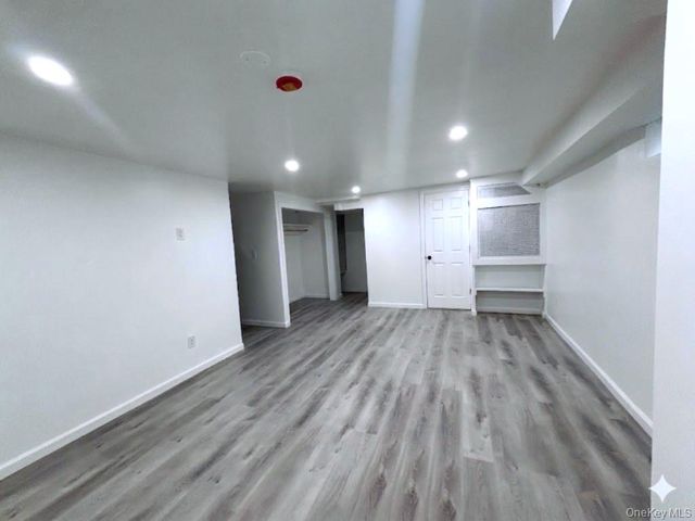 14 Chamberlain Avenue 1, Yonkers, NY 10704