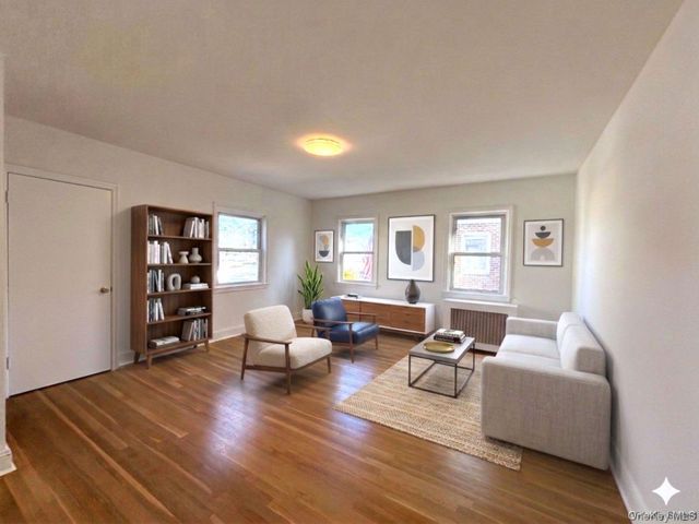 14 Chamberlain Avenue 1, Yonkers, NY 10704