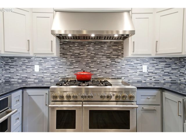 7375 Sw 185TH Ave, Beaverton, OR 97007