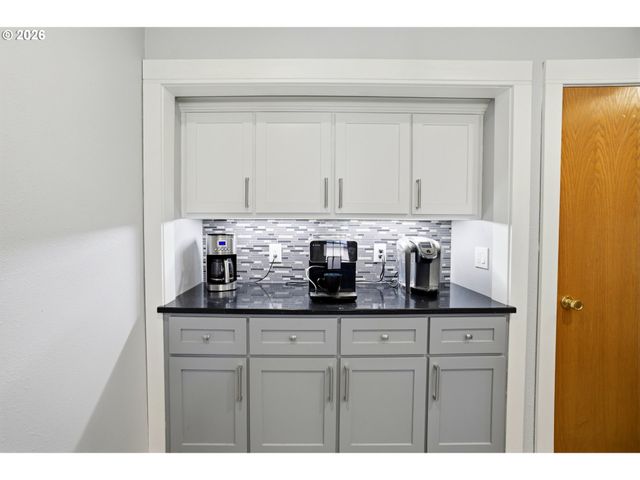 7375 Sw 185TH Ave, Beaverton, OR 97007