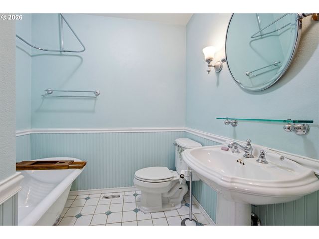 7375 Sw 185TH Ave, Beaverton, OR 97007