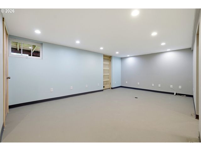 7375 Sw 185TH Ave, Beaverton, OR 97007